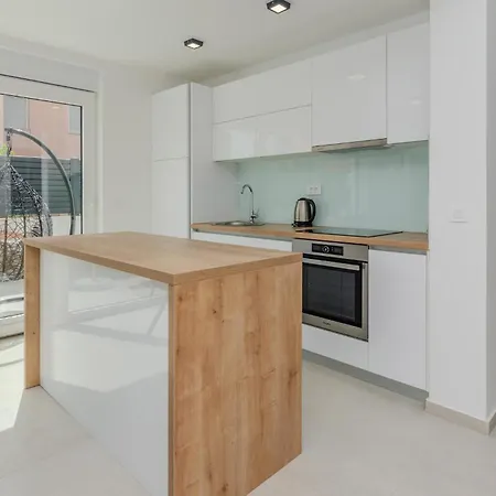 Holiday home Amazing In With Wifi Vrsi